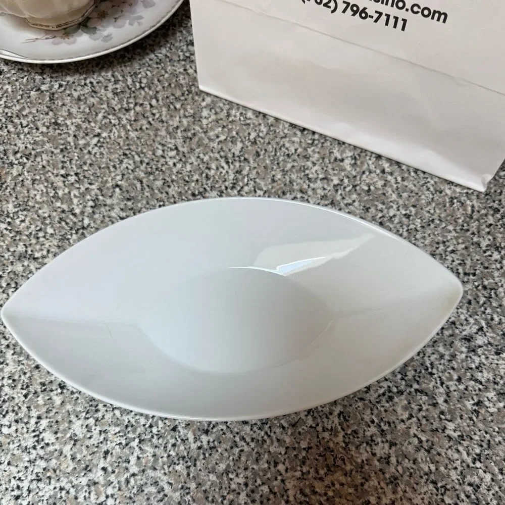 Rosenthal White Porcelain Modern Oval Serve Ware Dish Germany Epoque One Dish